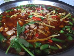 -兔行天下-鸿鹤鲜锅兔(中海国际店)