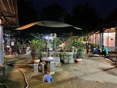 -御霞苑泥烩鸡休闲农庄