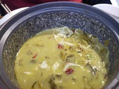 -周鱼小馆石锅酸菜鱼(活力汇店)