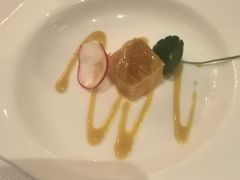 -龙虾酒吧扒房(宁波香格里拉店)