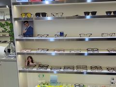 -视野联行眼镜·蔡司·尼康·授权优选门店(青浦宝龙店)