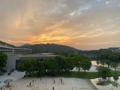 -上海佘山世茂艾美酒店