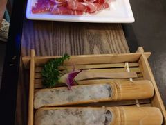 -尚尚仙·酸汤猪手·猪肚鸡火锅(华联万柳购物中心店)