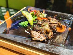 -米德维奇俄式西餐厅(西六道街店)