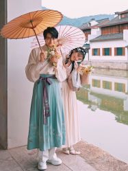 -唯一旅拍·颂当代影像艺术中心(上城店)