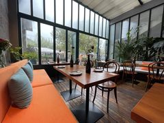 靠窗位-Laures·月桂西班牙碳烤餐厅(十尚坊店)