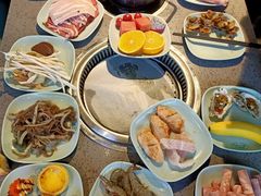 -金滏山烤肉·海鲜·火锅自助餐厅(襄阳万达店)