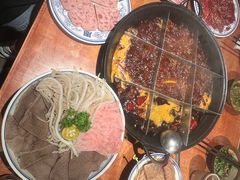 -周小明火锅(黑金冠社区店)