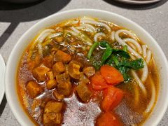 小锅米线-半山腰·云南菜(侨福芳草地店)