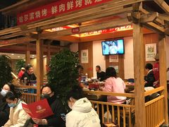 大堂-雪熊哈尔滨烧烤·精酿啤酒·砂锅(中央胜境店)