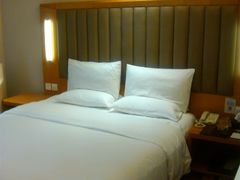 -全季酒店(广州越秀公园店)