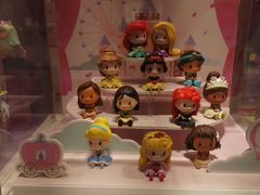 -泡泡玛特POPMART(国金街店)