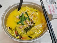 -汤小云火锅米线(钻汇广场店)