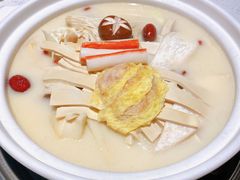-三人行骨头王火锅(长寿店)