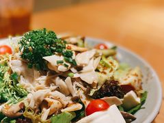 豆腐杂菌沙拉-Lia Cafe Bar Restaurant松山咖啡屋