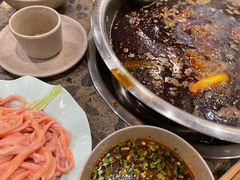 -肖肖酸萝卜鱼火锅(总店)