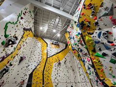 -问山MountQuest攀岩馆