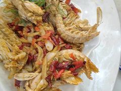 -覃记海鲜美食餐厅