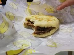 -生活本该如此北京小馆(周庄嘉园店)