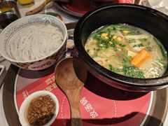 -妈妈故事米线(市府恒隆店)