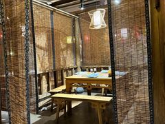 -头上红煨盐鸡乡村食府