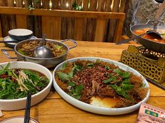 -老滇山寨•云南特色菜•地方菜•民族风情歌舞表演(金碧店)