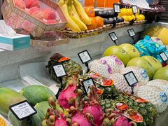 -每日新鲜水果吧(芮欧百货店)