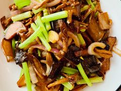 干煸杂菌-红樽舫湖州菜.湖景餐厅(太湖渔人码头店)