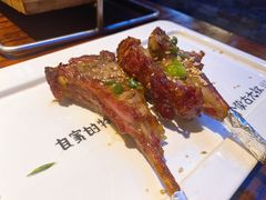 苏尼特金质烤羊排-三个蒙古大叔羊肉串(大宁店)