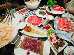 -小天鹅火锅·一线江景洪鼎旗舰店(洪崖洞店)