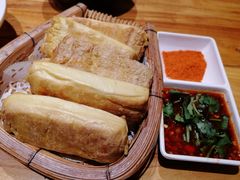 -老滇山寨•云南特色菜•地方菜•民族风情歌舞表演(金碧店)