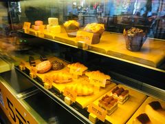 面包甜点陈列柜-麦当劳(番禺易发商业街店)