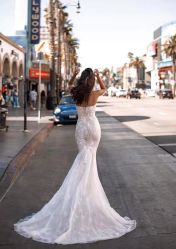 -Renee芮亦婚纱(原丽莎)