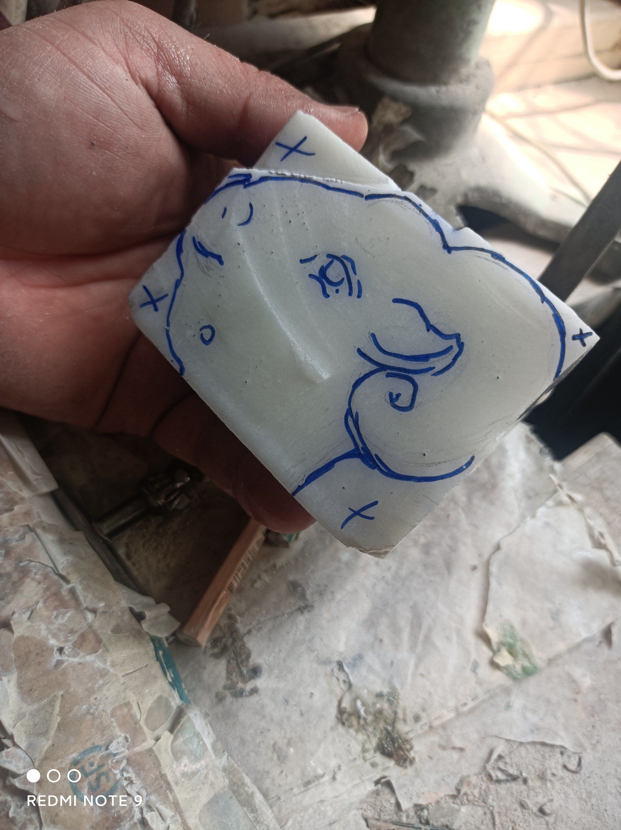 为客户设计纯手工雕刻的高端定制拐杖玉羊头