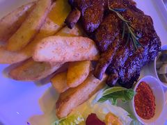 -鲨鱼美式餐厅酒吧Sharky