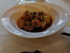 萝卜焖牛腩-东江渔村·古典园林·30年粤菜老字号(太和店)