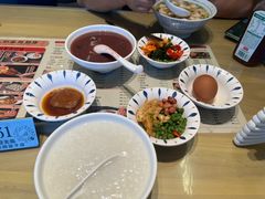 稀饭-老电影院饺店(休宁店)