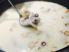 -煲宫猪肚鸡(昆山金鹰国际购物中心店)