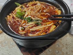 -砂锅米线