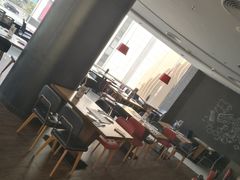 -必胜客(华南摩尔店)