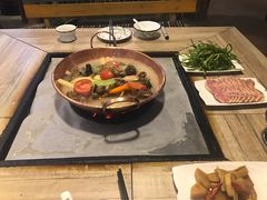 -哈吱喂丽江火塘·牦牛火锅(五一街店)