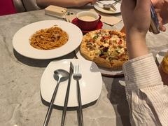 -必胜客(东大桥店)