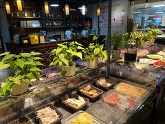 -牛里牛气· 榴莲海鲜鲜牛肉自助火锅·烤肉(横岗店)