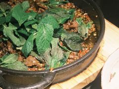 佐料薄荷牛肉-Ameigo梅果·云贵川bistro(长宁来福士店)