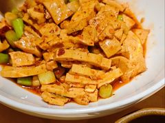 小炒石屏豆腐-一坐一忘云南菜(卓悦中心)