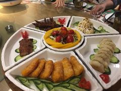 -粤小馆(天安云谷店)