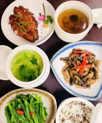 -巍阁高端月子中心(新世界店)