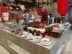自助取餐区-厦门海沧正元希尔顿逸林酒店開全日餐厅