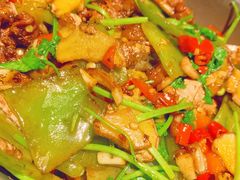 嫩仔姜炒牛蛙-吃饭皇帝大土家民族菜(正大广场店)