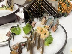 -红鼎豆捞·非遗鲍皇汤火锅(宝丰路店)